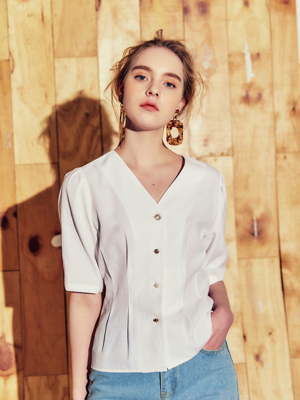 decorative button half sleeve blouse WHITE